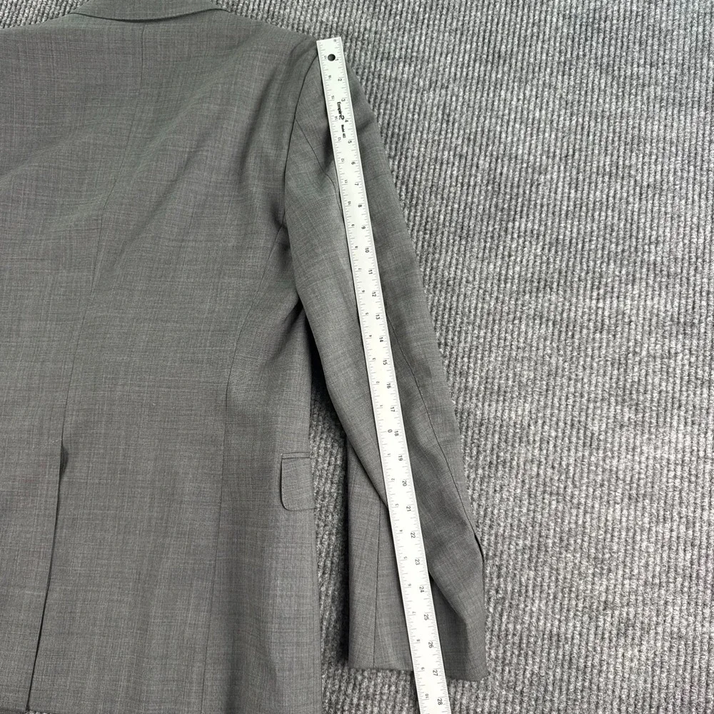 Gucci Suit Jacket 44L Gray Wool Blend Italy GG Lined Luxury Designer Blazer